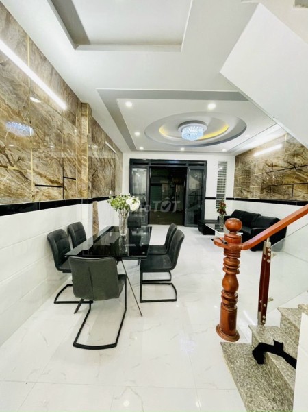 Chỉ với 8 tr/th có ngay nhà nguyên căn 150m2 huyện Nhà Bè, oto đậu trong