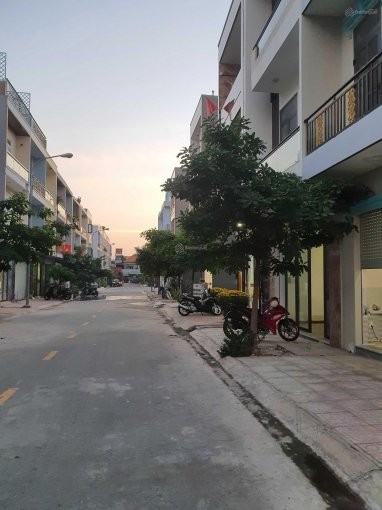 Nhà riêng cho thuê 4PN, 5WC, nhà mới xây, gần KCX Linh Trung 2 - giá thuê 15 tr/th
