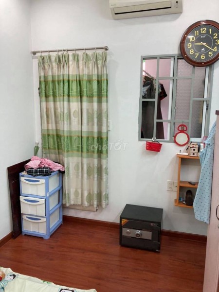 Nhà nguyên căn hẻm xe hơi Nguyễn Lâm, P.7, Phú Nhuận