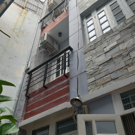 Cho thuê nhà nguyên căn Thích Quảng Đức P5 Phú Nhuận 5Pn cho share 5x7 có sân