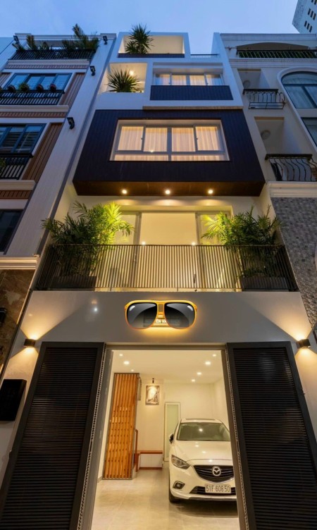 Cho thuê nhà 1 trệt 3 lầu Full Nội Thất Pham Văn Chiêu P14 Gò Vấp