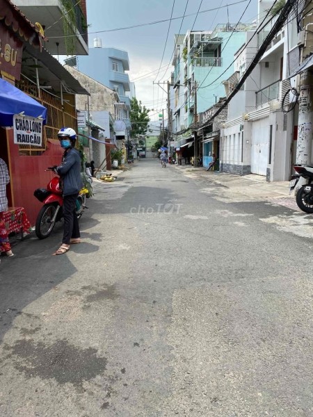 Nhà hẻm xe tải đường Hoàng Hoa Thám, Phường 7, Quận Bình Thạnh