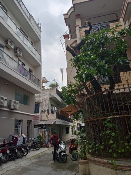 Nhà cho thuê nguyên căn góc (Hẻm xe hơi 2 lầu).