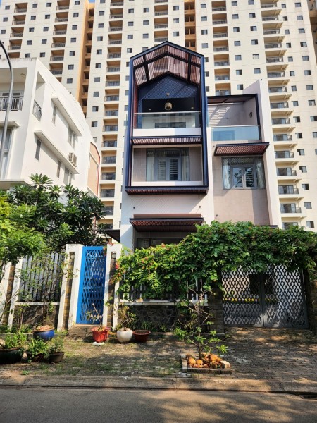 Cho thuê villa 7m x 20m thiết kế có hầm dọn vào ngay giá 33 triệu