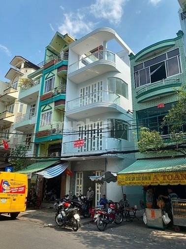 Cho thuê nhà ngang LỚN 4.5m đ.Phan Văn Trị, Q5 180m2 chỉ 37 triệu