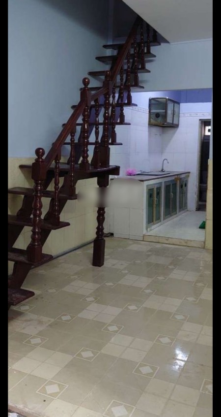 Cho thuê nhà hẻm nội bộ 3 phòng Nguyễn Lâm P3 Bình Thạnh