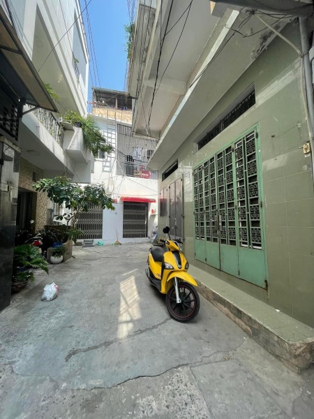 Hẻm 5m Đường Điện Biên Phủ, Phường 3, Quận 3 - 21 triệu/Tháng