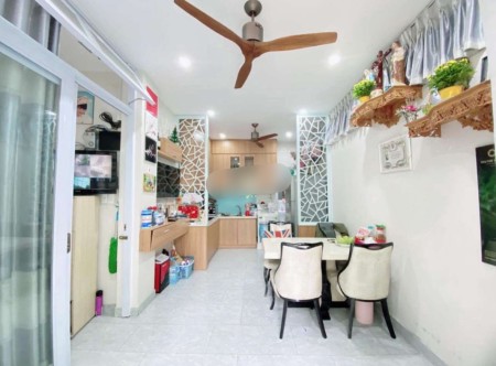 Cho thuê nhà nguyên căn nhỏ xinh hẻm xe hơi Trần Huy Liệu P15 Phú Nhuận