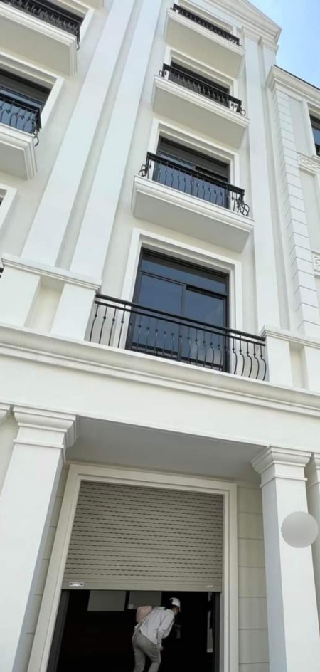 Đi đến slide 1