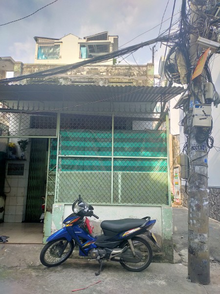 Cho thuê nhà nguyên căn hẻm 870 Lạc Long Quân