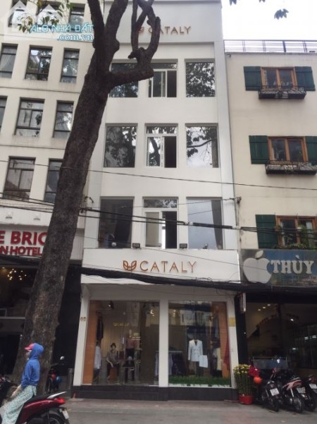 Cho thuê nhà mặt tiền HIẾM 4*30m Đ.Lê Văn Sỹ, Phường 2, Quận Tân Bình chỉ 50 triệu.