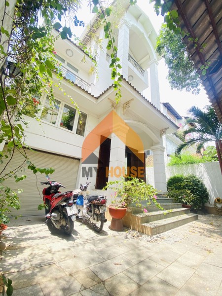 Đi đến slide 1