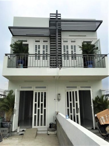 Bác có căn nhà quận 12 cần cho thuê trong tháng 7, 1 trệt 1 lầu như trong ảnh