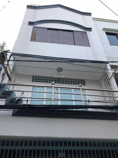 Cho thuê nhà thông 3 hẻm Quận 6, 1 trệt 2 lầu giá chỉ 16 triệu/tháng