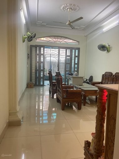 Nhà cho thuê 80m2, 7PN, 3 lầu, 1T, Hẻm xe tải, có nội thất, 35 triệu/tháng. LH 0902627568