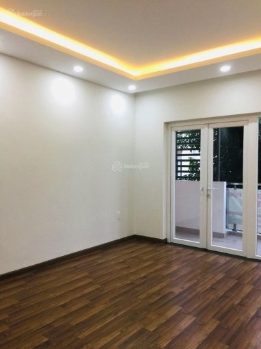 Nhà phố nội thất cơ bản Quận 9 cho thuê 12 triệu/tháng - 75m2, 3PN, 75m2, 3 phòng ngủ, 3 toilet