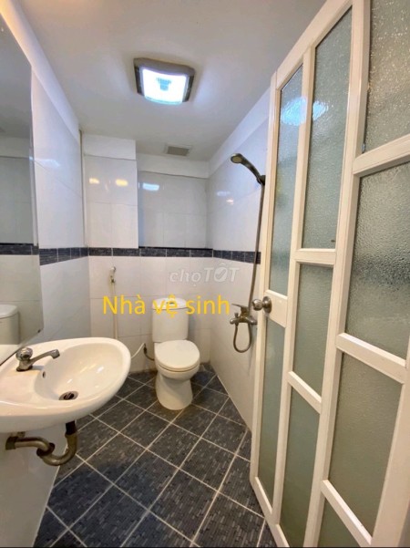 Cho thuê nhà trong hẻm quận 8, đầy đủ nội thất, 2 lầu