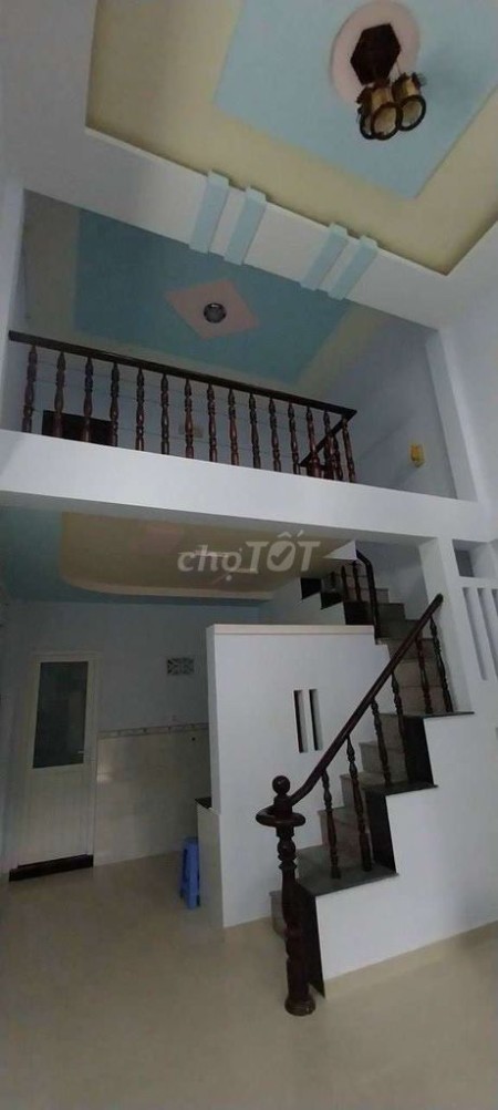 6.5 triệu/tháng thuê nhà nguyên căn 1 trệt 1 lửng ngay ngã tư Ga, Q12