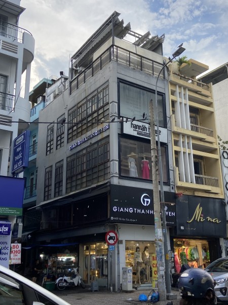 Góc 2 mặt tiền 2MT 286 Đường Võ Văn Tần, Phường 5, Quận 3. Dt 4mX12M 4 tầng, Giá 60TR TL