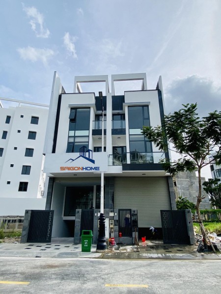 Cho thuê nhà có hầm làm VP 5x20m mặt tiền An Phú