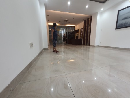 Cho thuê nhà 117 HOA LAN, Phú Nhuận, gần ra tới cầu TRẦN KHÁNH DƯ QUẬN 1