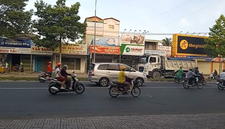 Cho thuê nhà 500m2(8mx60m) QL1A, Mặt tiền, trung tâm, ngã 4 lớn, đường 2 chiều, bùng binh, 500m2, , 1 toilet
