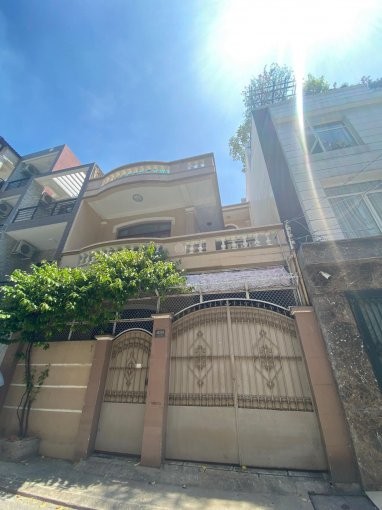 Căn biệt thự cho thuê 105m2, 5PN, kinh doanh, giá 45 tr/th.