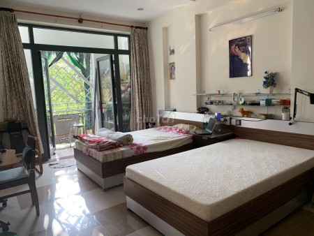 cho thuê nhà nguyên căn siêu rộng rãi thoáng mát ngay trong khu đô thị mới 13B CONIC