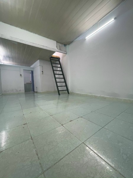 Cho thuê nguyên căn giá rẻ 3.5x12 Nơ Trang Long P7 Bình Thạnh
