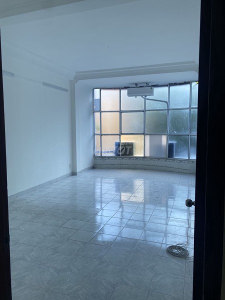 Mặt Tiền Đường Nguyễn Hồng Đào, Phường 14, Tân Bình trệt 3 lầu giá tốt