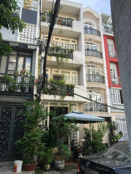 Đường Nguyễn Bỉnh Khiêm có nhà 90m2, 3PN, full nt cho thuê giá 23tr/th