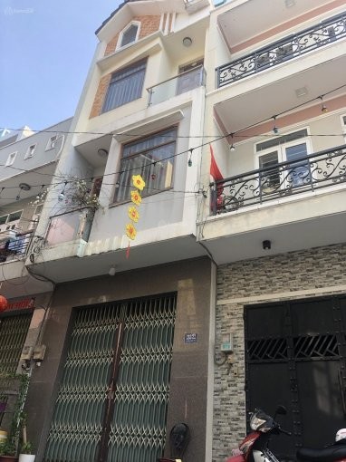 Nhà nguyên căn 1 trệt 2 lầu quận 9 cần cho thuê lại giá 12tr/th, rộng rãi thoáng mát