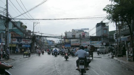 Nhà nguyên căn 2 lầu 1 trệt, có ban công vị trí đẹp tại Nơ Trang Long, Bình Thạnh cho thuê