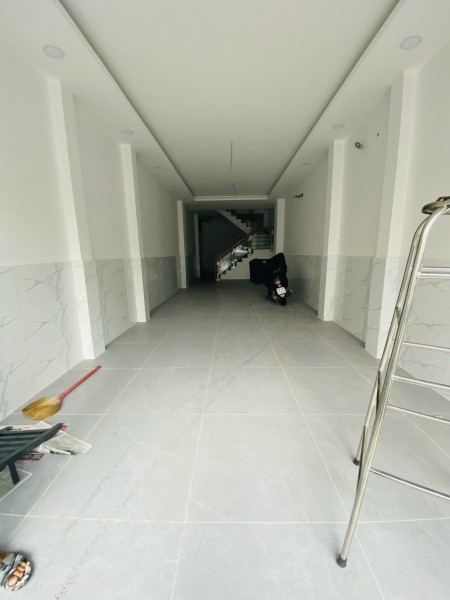 Cho thuê Nhà Mặt Tiền 4 Tầng, Sự lựa chọn tốt nhất tại Quận Phú Nhuận. Giá 30 triệu