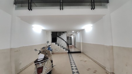 Gấp Cần cho thuê nhà Đường Hoa Cúc, Phú Nhuận Trục Phan Xích Long