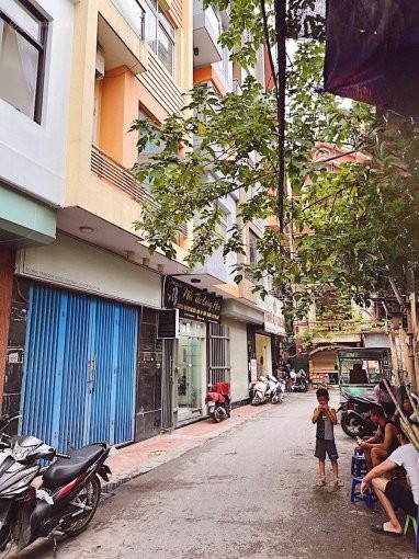 Nhà cho thuê đường ô tô, 5t, 50m2, 6PN, nhà đẹp, giá 30tr/th. LH 0337345456