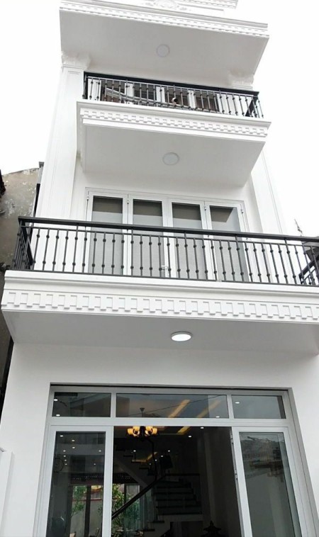 Cho thuê nhà nguyên căn số 97/30 Huỳnh Văn Bánh, Quận Phú Nhuận. Hẻm xe hơi đẹp.