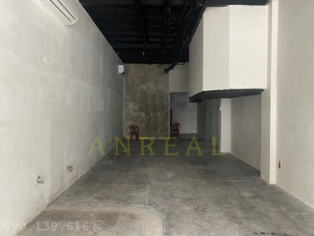 Nhà Khu Trung Tâm Thảo Điền - Mở Spa, Showroom, Văn Phòng - Giá 35 Triệu, 40m2, ,