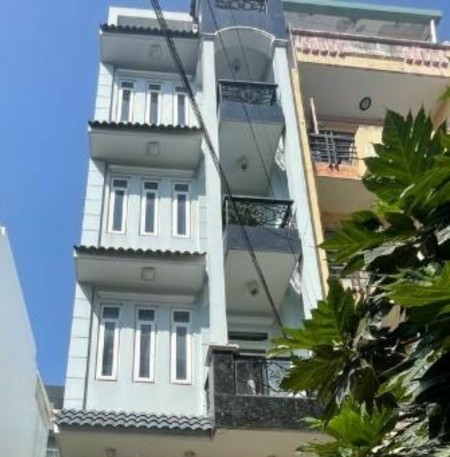 Cho thuê nhà nguyên căn rộng 400m2 ở Quận 2