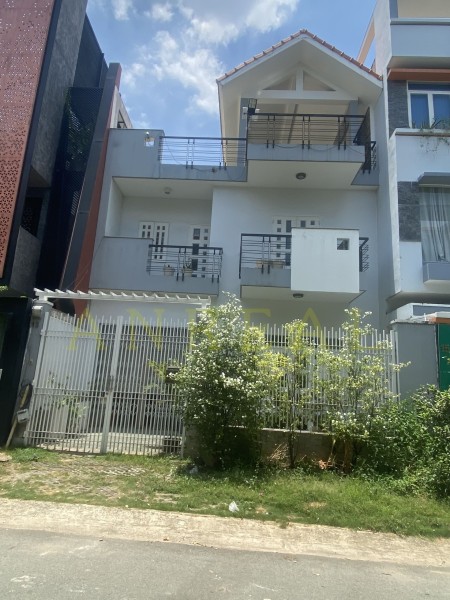 Cho thuê Villa sân vườn Thảo Điền - Ngang 10m2 - giá 35 tr/tháng