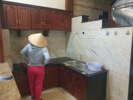 Nhà nguyên căn ở ngay đường 17 Củ Chi cho thuê giá tốt, 200m2, 2 phòng ngủ, 3 toilet