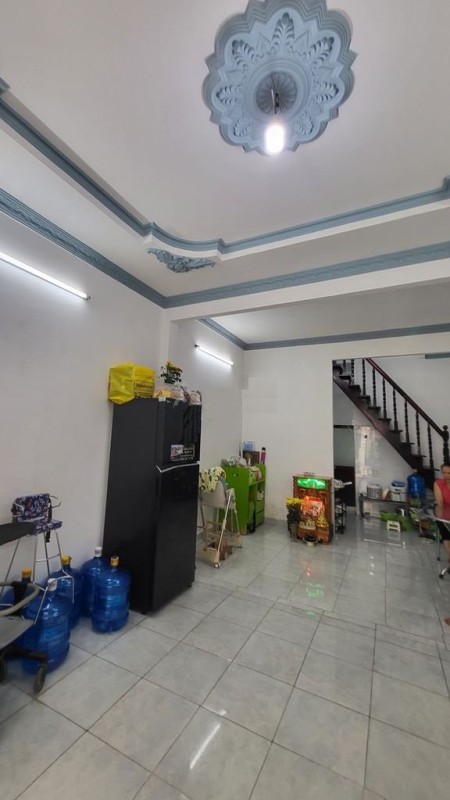 Cho thuê nhà 4 x 10m Dương Văn Dương, Q.Tân Phú – giá chỉ 8.5 Tr/th (tl)