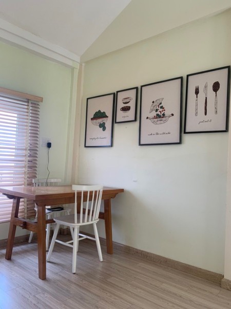 Nhà hẻm 134, Q1 cho thuê 30m2, 3PN, 2WC, 4 lầu, mới, đẹp, kinh doanh, giá 19tr/th