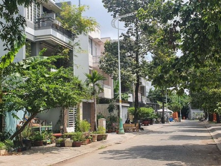 Nhà trong khu dân cư Quận 2 rộng 6m x20 cho thuê