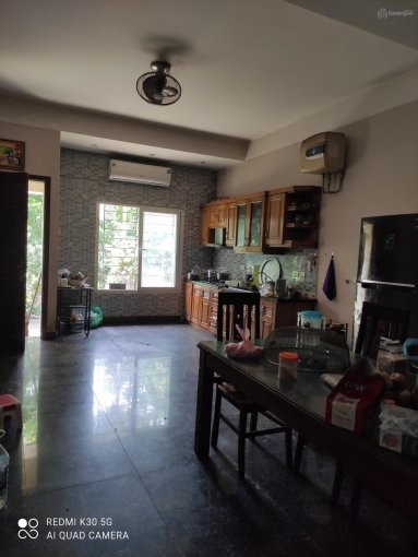 Nhà riêng chính chủ cho thuê 170m2, 2PN, vị trí đẹp tại Thanh Xuân, HN. LH 0986880252
