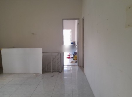 Cần cho thuê nhà hẻm đông đúc tại Xô Viết, DT 6x12 có sân, giá 12tr/th