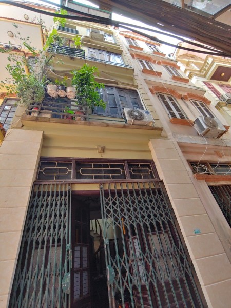 Cho thuê nhà ở hoặc làm VP Lạc Long quân, Cầu Giấy, 40m x 4 tầng