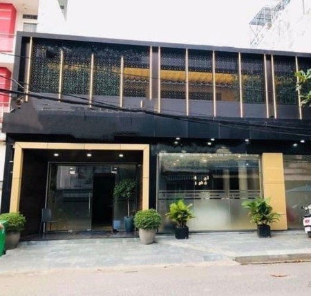 Nhà mặt tiền chô thuê tại Quận Phú Nhuận siêu rộng rãi khu an ninh