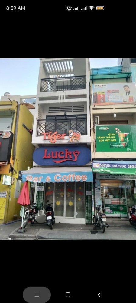 Cần cho thuê nhà căn góc có DT 4m x 20m giá cực tốt phố Tây Bùi Viện, Q1