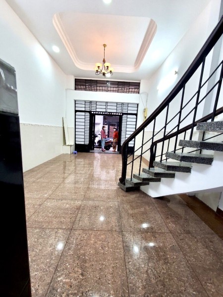 Cho thuê nhà hẻm 32 Đặng Văn Ngữ – Gần Nguyễn Trọng Tuyển